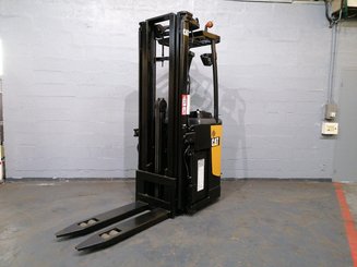 Stand-on pallet stacker Caterpillar NSR20N - 2