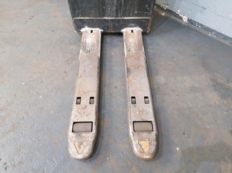 Pedestrian pallet truck Crown WP2315 - 7