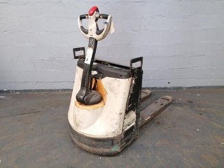 Pedestrian pallet truck Crown WP2315 - 4