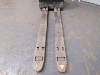 Pedestrian pallet truck Crown WP3020 - 7