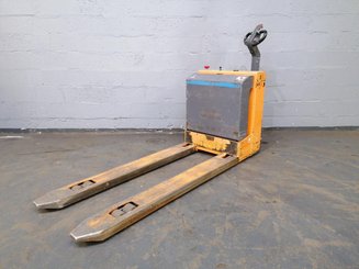 Pedestrian pallet truck OMG 330K - 6
