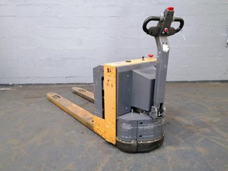 Pedestrian pallet truck OMG 330K - 4