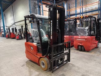 Three wheel front forklift Hangcha A3W15 - 1