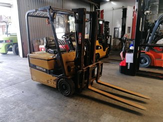 Three wheel front forklift Caterpillar EP16 KT - 1