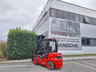 Four wheel front forklift Hangcha XF30D-2