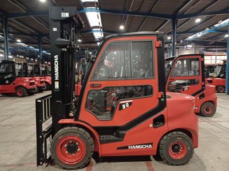 Four wheel front forklift Hangcha XF30D-2