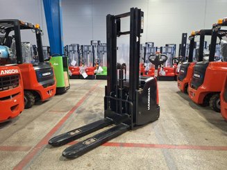 Pedestrian pallet stacker Hangcha CDD16-AC1-L