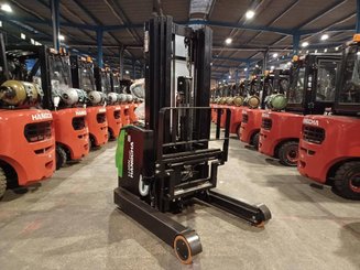 Stacker truck with folding platform Hangcha CQDB16-AC1S-I - 1