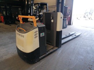 Low-level order picker Crown GPC3040 - 2