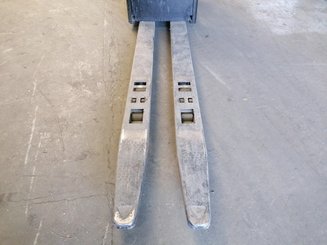 Low-level order picker Crown GPC3040 - 4