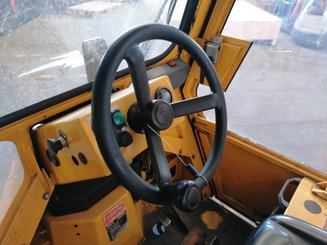 Industrial tractor Charlatte TE206 - 5