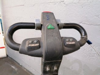 Pedestrian pallet truck OMG 316KN - 8