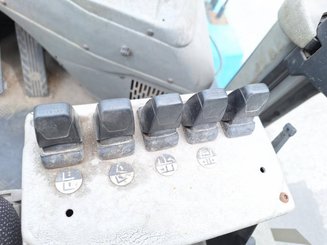 Four wheel front forklift Konecranes SMV12-600B - 15