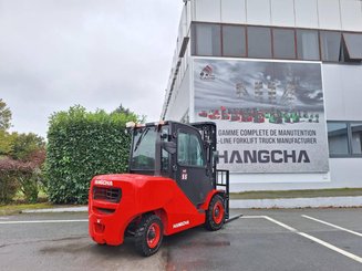 Four wheel front forklift Hangcha XF55D