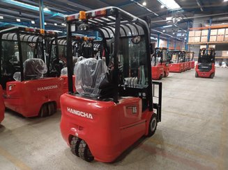 Three wheel front forklift Hangcha A3W15 - 1
