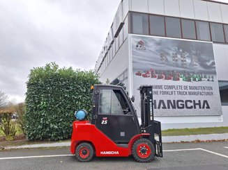 Four wheel front forklift Hangcha XF25G - 6