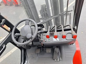 Four wheel front forklift Hangcha XF25G - 13