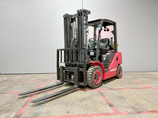 Four wheel front forklift Hangcha XF25G - 1