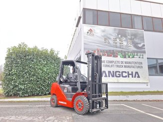 Four wheel front forklift Hangcha XF25G - 2
