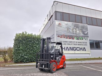 Four wheel front forklift Hangcha XF25G - 1