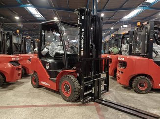 Four wheel front forklift Hangcha XF25G - 1