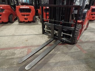 Four wheel front forklift Hangcha XF25G - 2