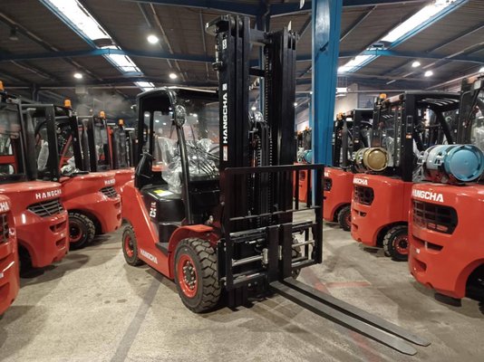 Four wheel front forklift Hangcha XF25D - 1