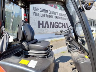 Four wheel front forklift Hangcha XF25D