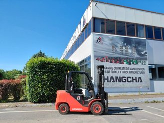 Four wheel front forklift Hangcha XF25D