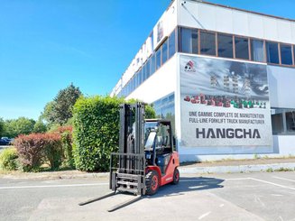 Four wheel front forklift Hangcha XF25D