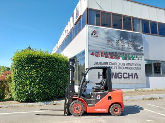 Four wheel front forklift Hangcha XF25D