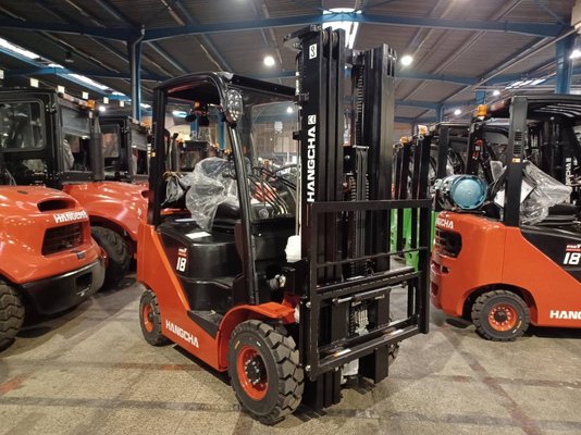 Four wheel front forklift Hangcha XF18G - 1