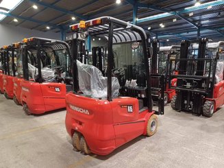 Three wheel front forklift Hangcha A3W15 - 1