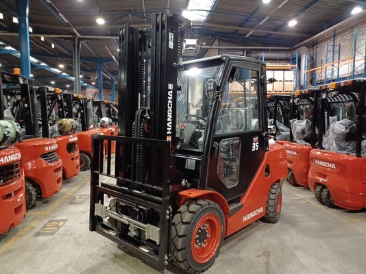 Four wheel front forklift Hangcha XF35G - 1