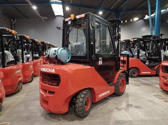 Four wheel front forklift Hangcha XF35G - 1