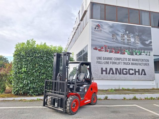 Four wheel front forklift Hangcha XF35G - 1
