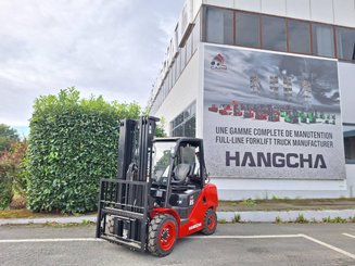 Four wheel front forklift Hangcha XF35G - 1