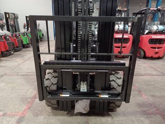 Four wheel front forklift Hangcha XF35G