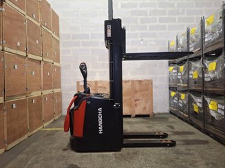 Stacker truck with folding platform Hangcha CDD16-AZ3S