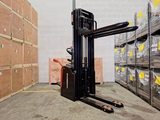 Stacker truck with folding platform Hangcha CDD16-AZ3S
