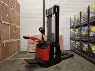 Stacker truck with folding platform Hangcha CDD16-AZ3S