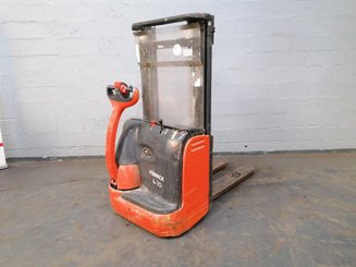 Pedestrian pallet stacker Fenwick L10 - 3