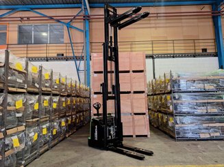 Pedestrian pallet stacker Hangcha CDD16-AC1-LI