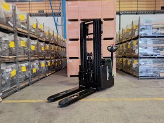 Pedestrian pallet stacker Hangcha CDD16-AC1-LI