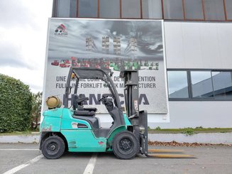 Four wheel front forklift Mitsubishi FG25NT