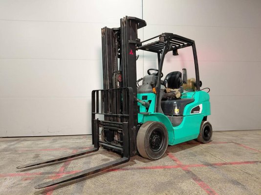 Four wheel front forklift Mitsubishi FG25NT - 1