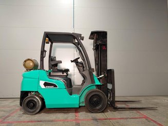 Four wheel front forklift Mitsubishi FG25NT