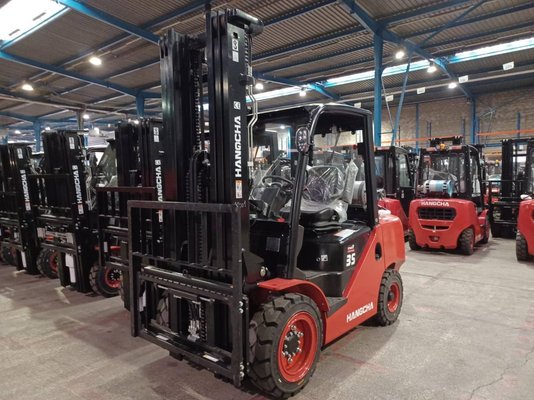 Four wheel front forklift Hangcha XF35G - 1