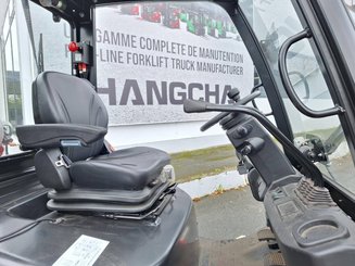 Four wheel front forklift Hangcha XF35G - 10