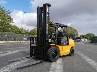 Four wheel front forklift Hangcha R50D - 1